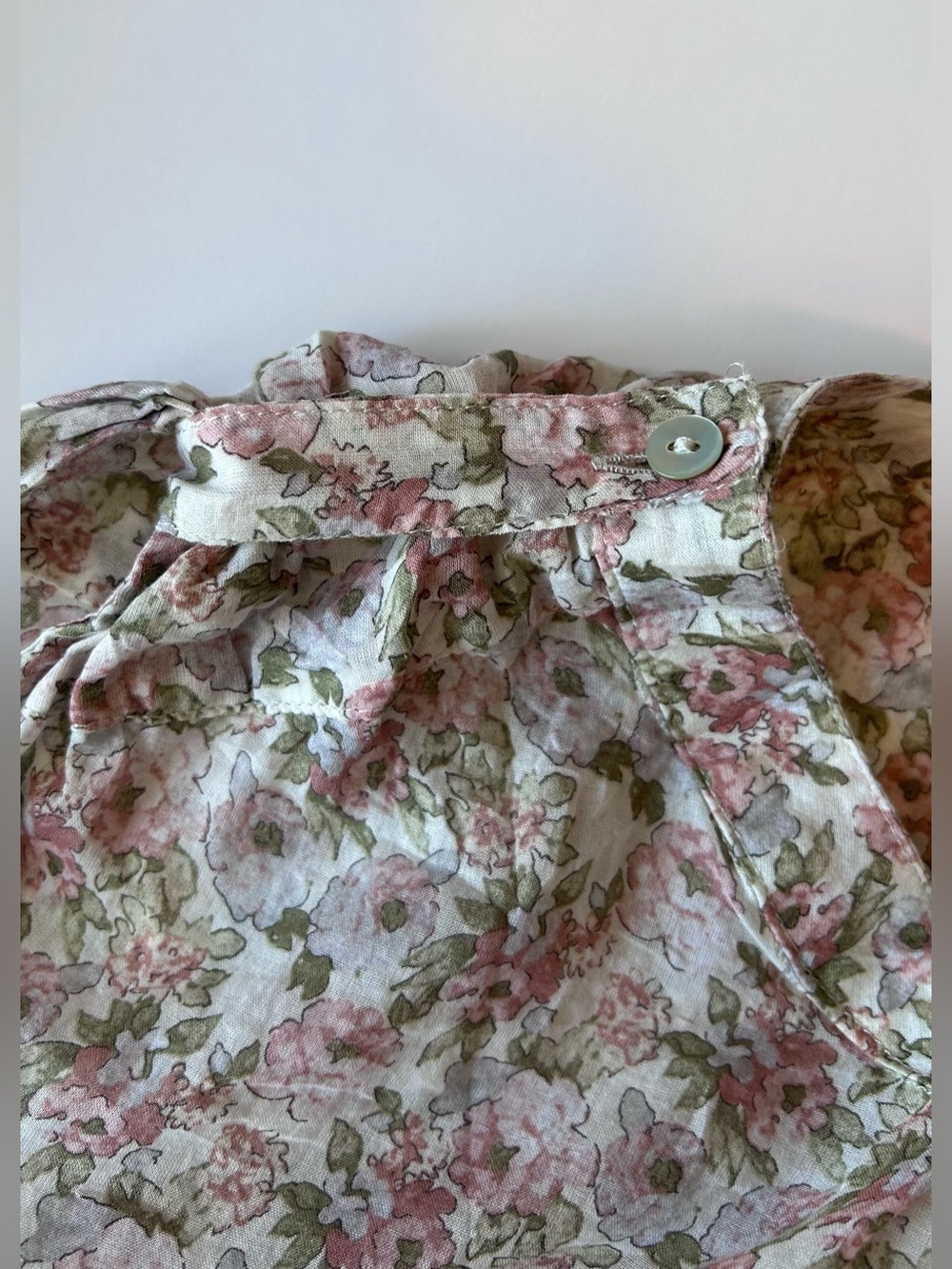 United Colors of Benetton Floral Sleeveless Blouse Button Cottagecore Medium - Picture 5 of 8